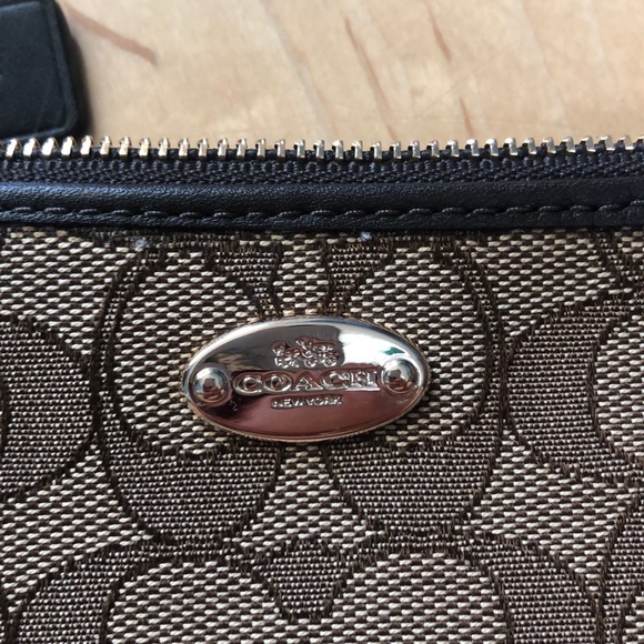 NEVER USED Coach Wristlet - Picture 2 of 4